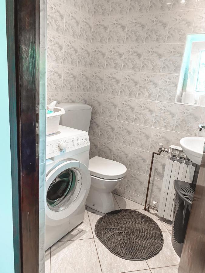 House Demaro Apartment มาทุลยี ภายนอก รูปภาพ