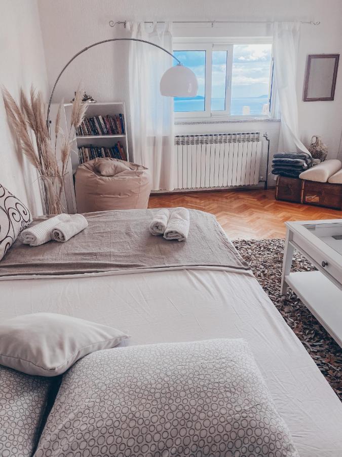 House Demaro Apartment มาทุลยี ภายนอก รูปภาพ