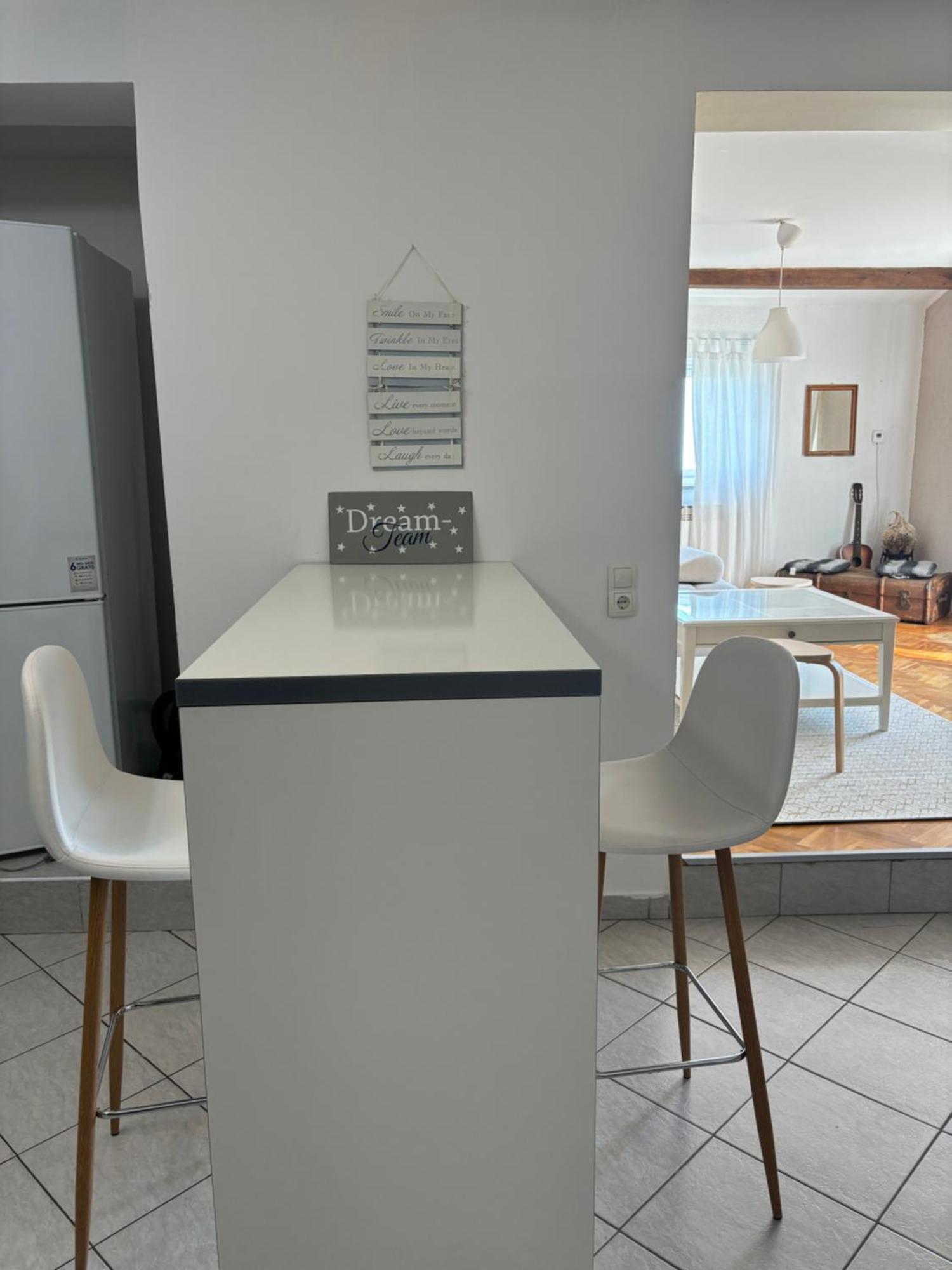 House Demaro Apartment มาทุลยี ภายนอก รูปภาพ